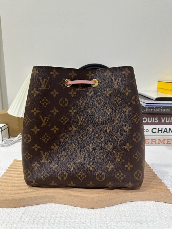 LV Neo Noe Pink Microchip 94% New - Image 3
