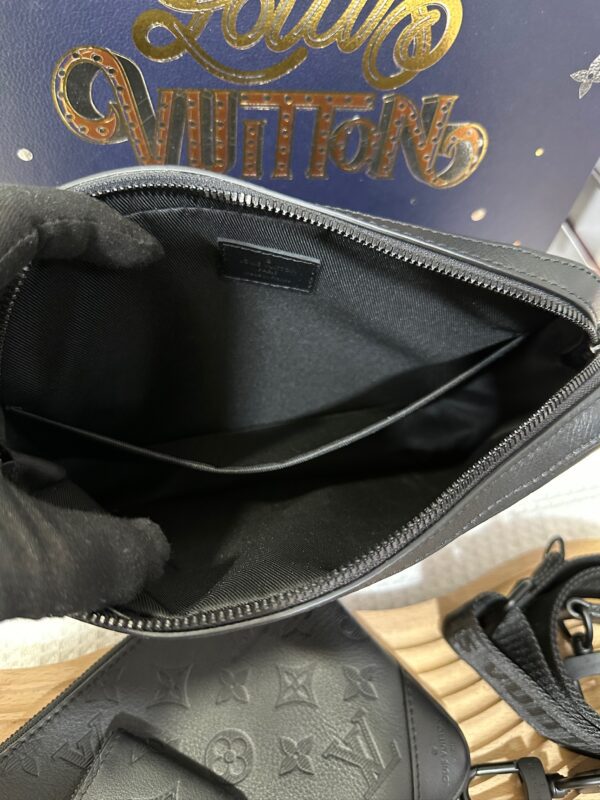 LV Trio Messenger 95% New - Image 6