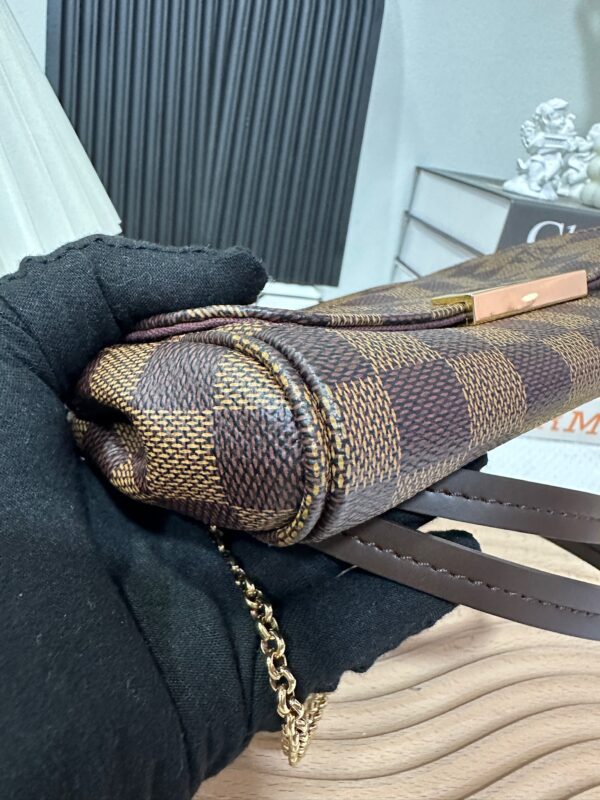 LV Favorite PM 94% New - Image 9