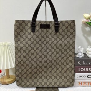 Gucci Canvas Tote 90% New