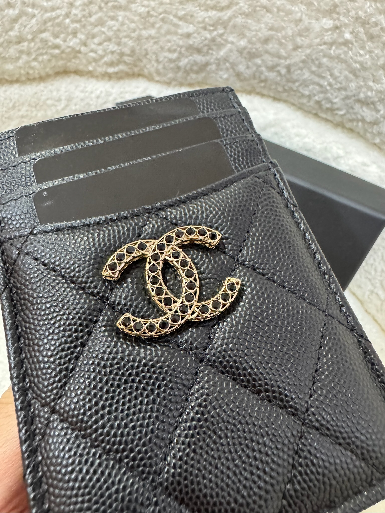 Chanel Crystal Vertical Card Holder 95 New - Image 4