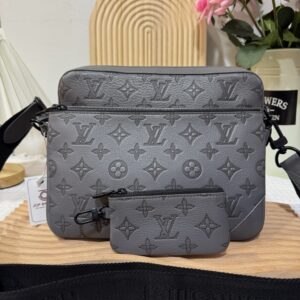 LV Trio Messenger Bag 94 New