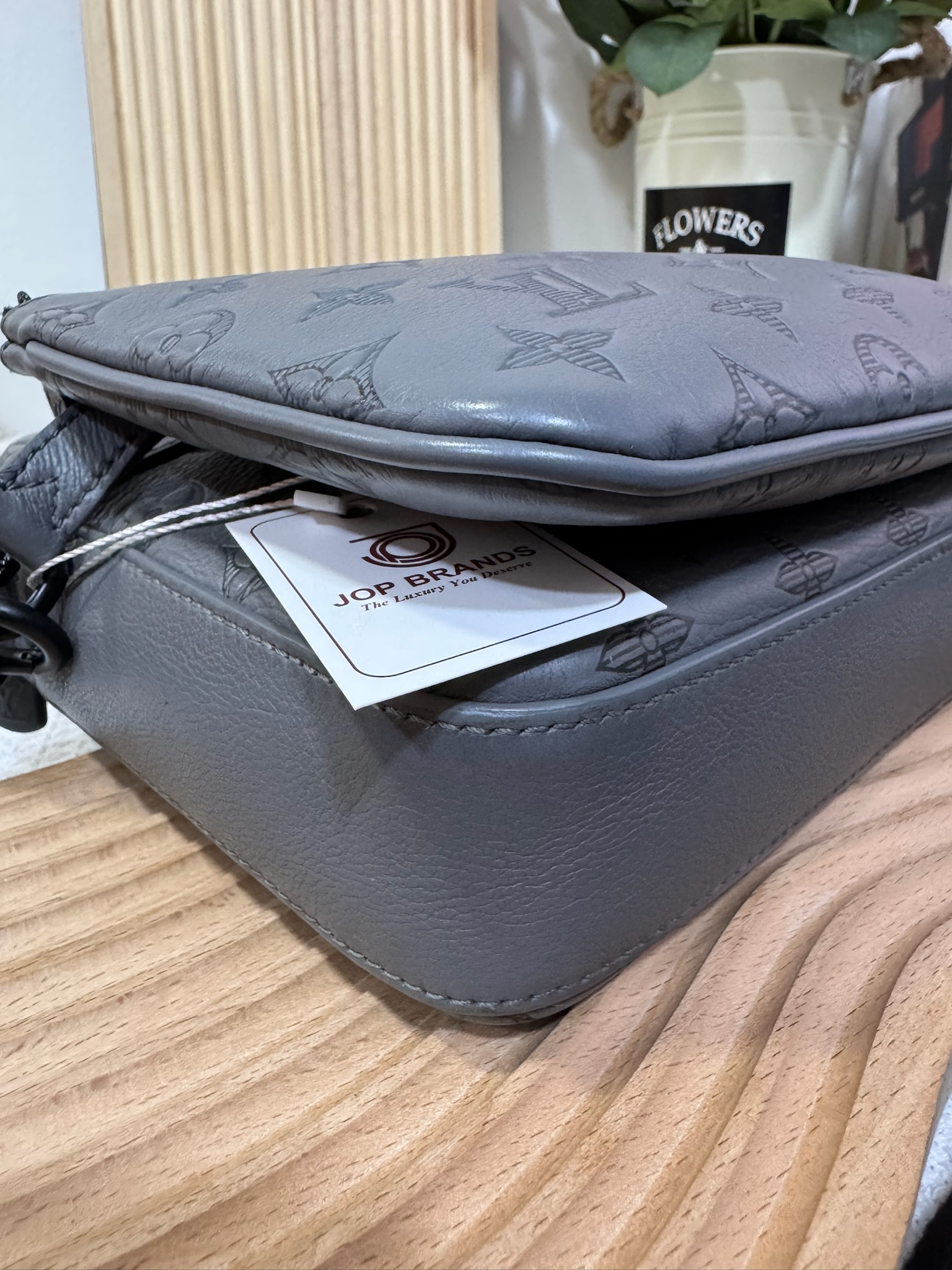 LV Trio Messenger Bag 94 New - Image 7