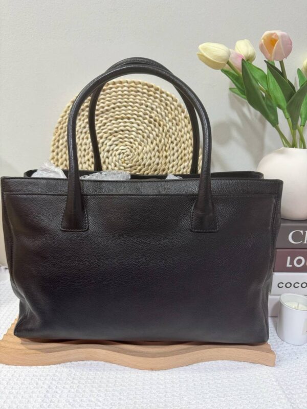 Chanel Executive Tote 95 New - Image 3