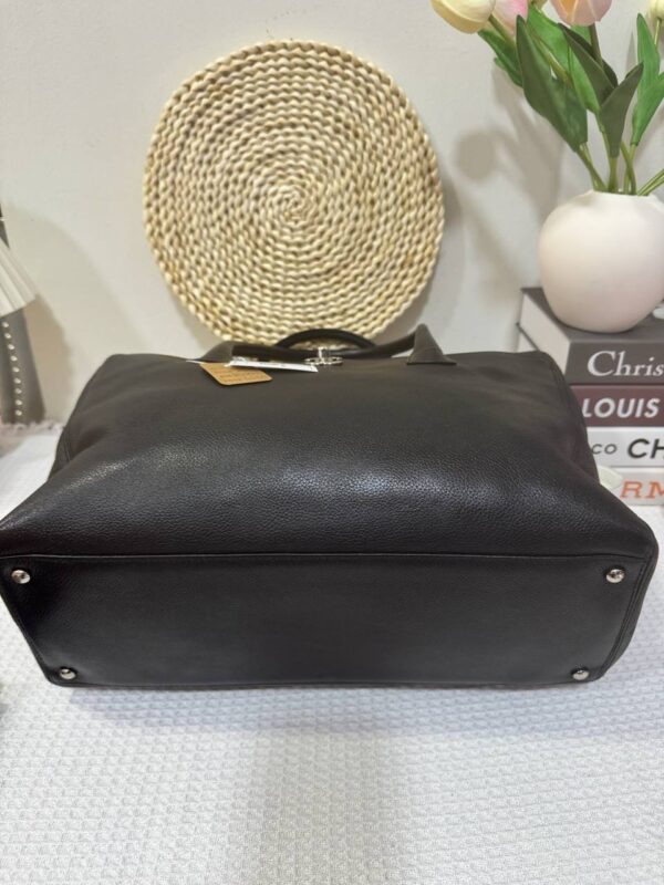 Chanel Executive Tote 95 New - Image 8