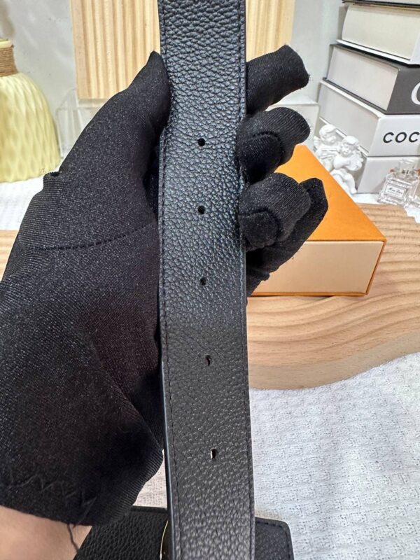 LV Women Belt 75cm 93 New - Image 8