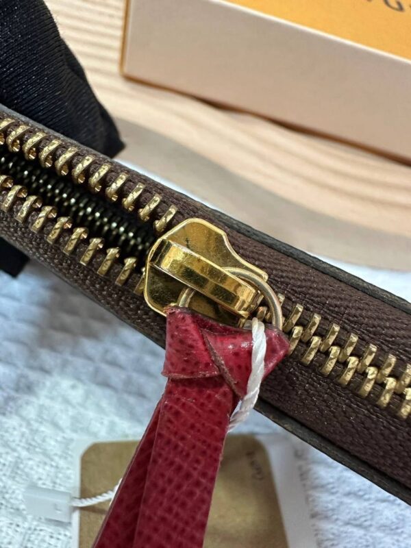 LV Monogram Zipped Long Wallet 90 New - Image 7