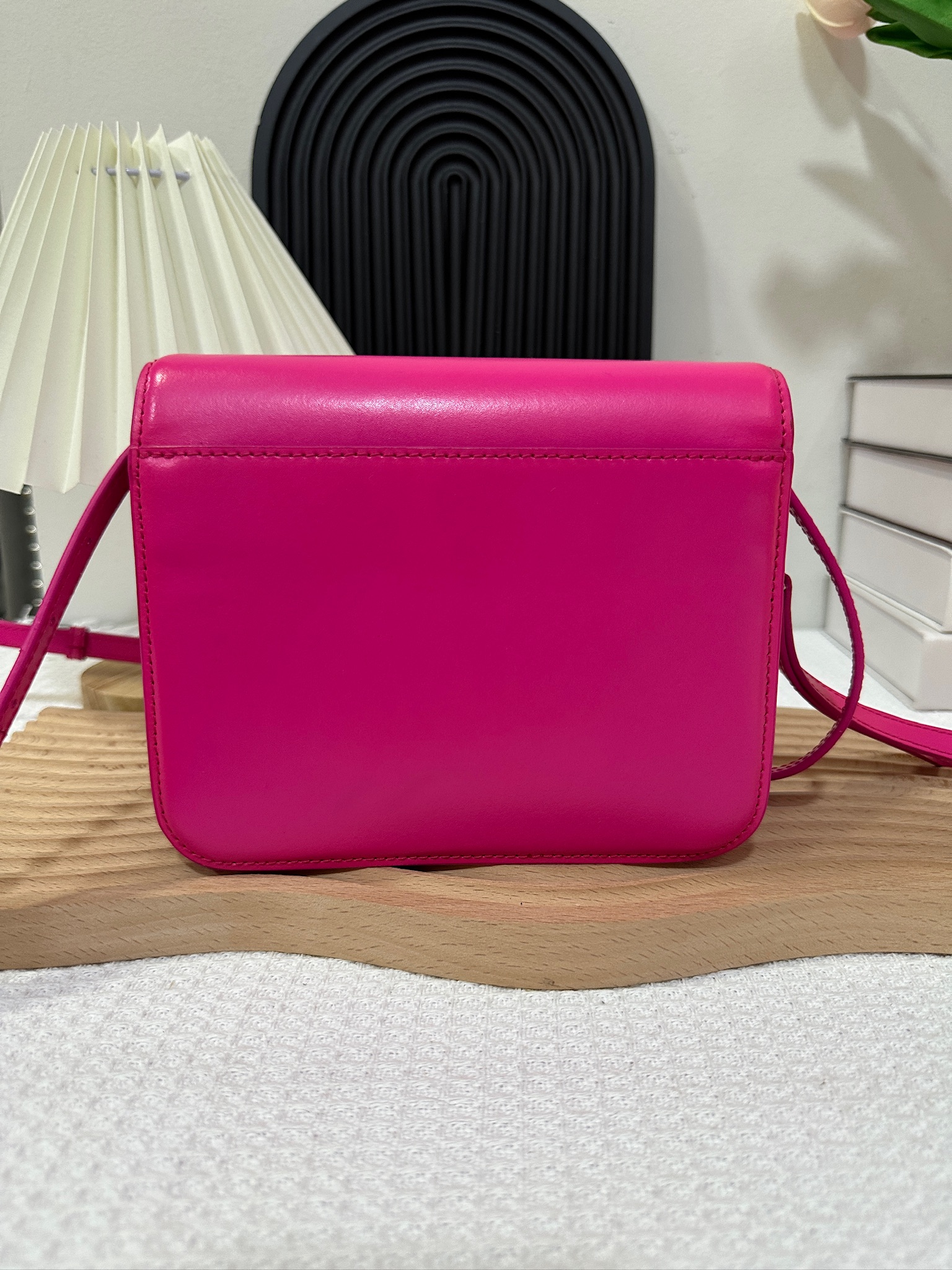 Balenciaga B Logo Bag 95 New - Image 3