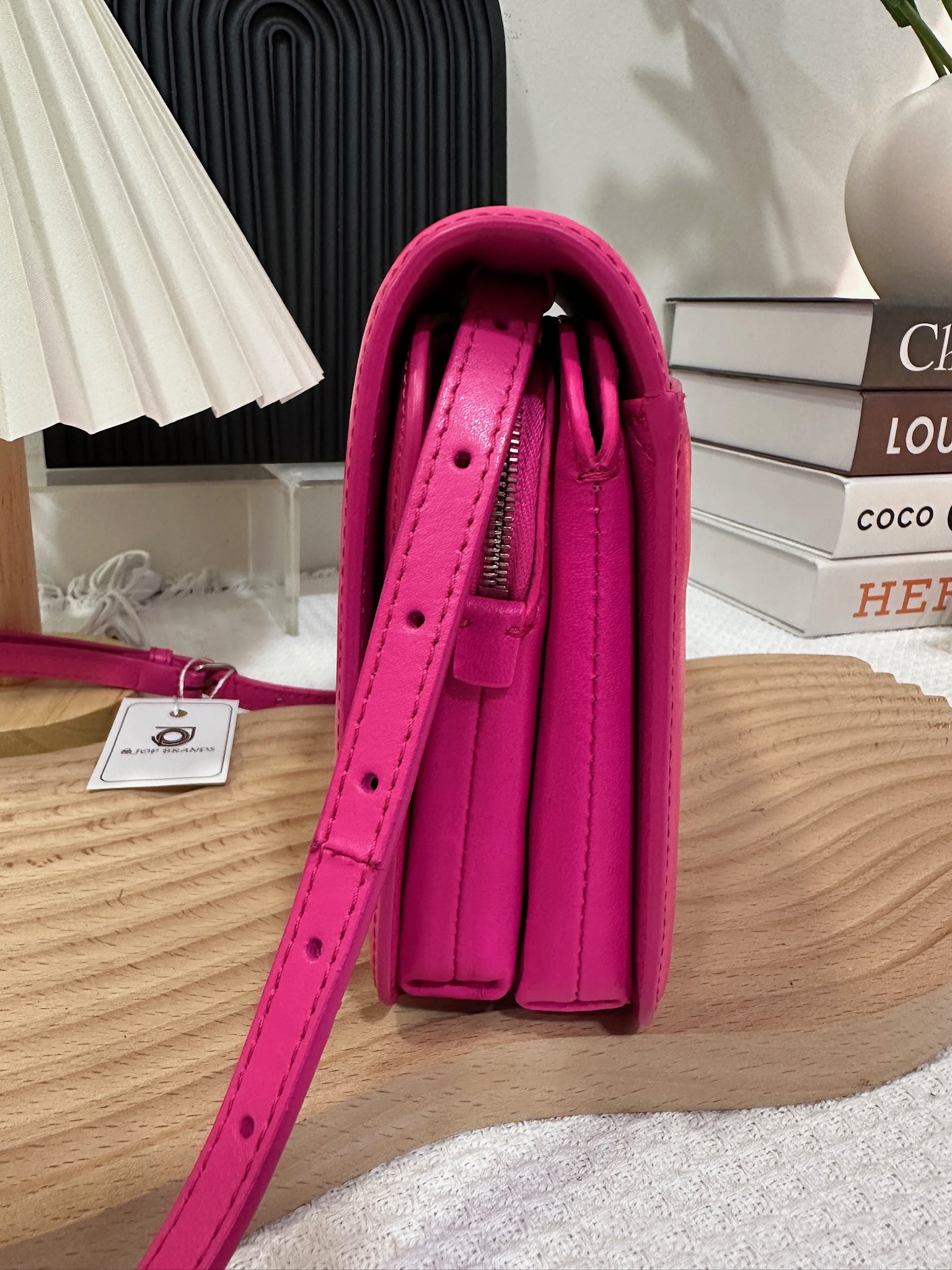 Balenciaga B Logo Bag 95 New - Image 4