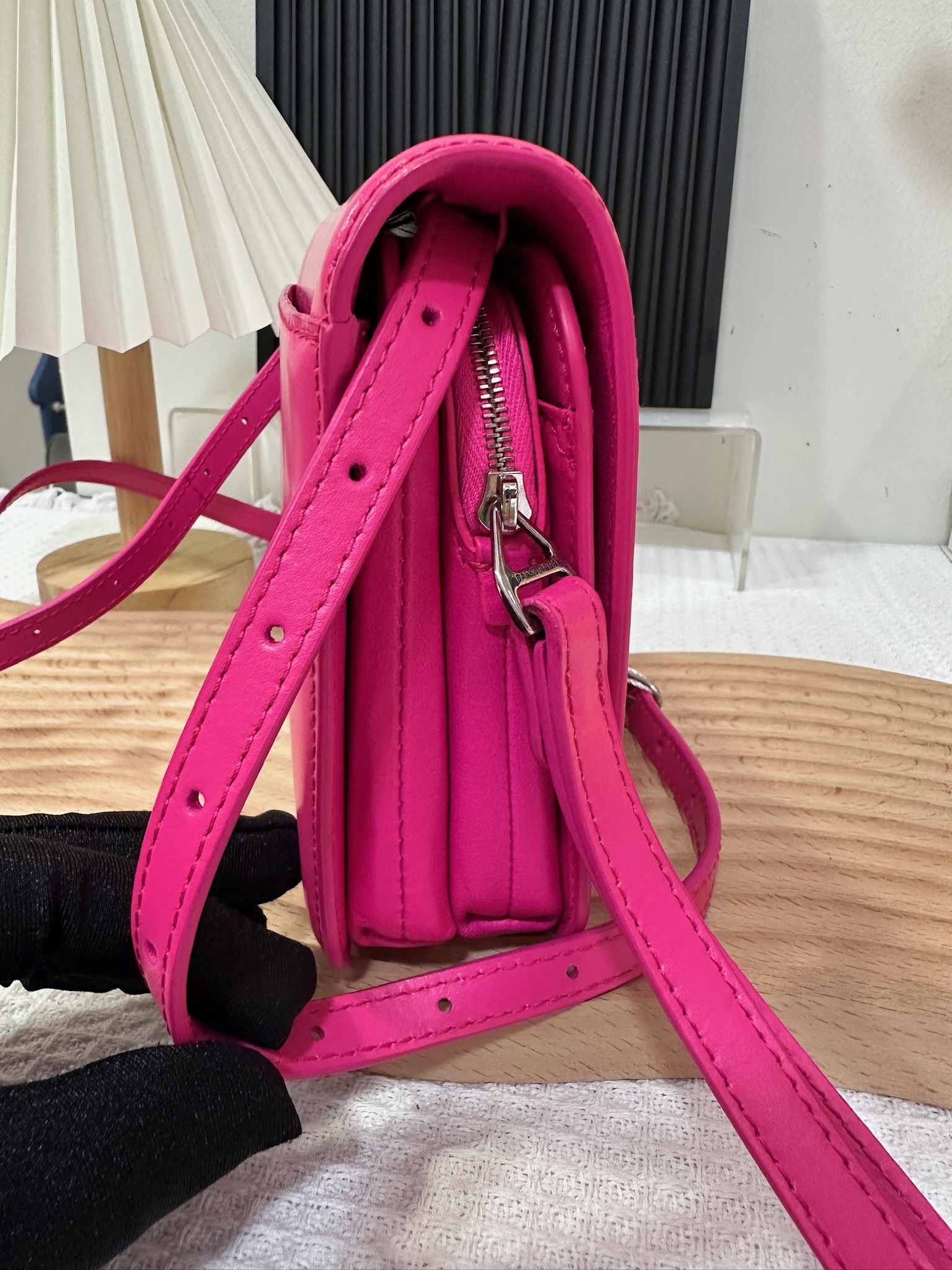 Balenciaga B Logo Bag 95 New - Image 5