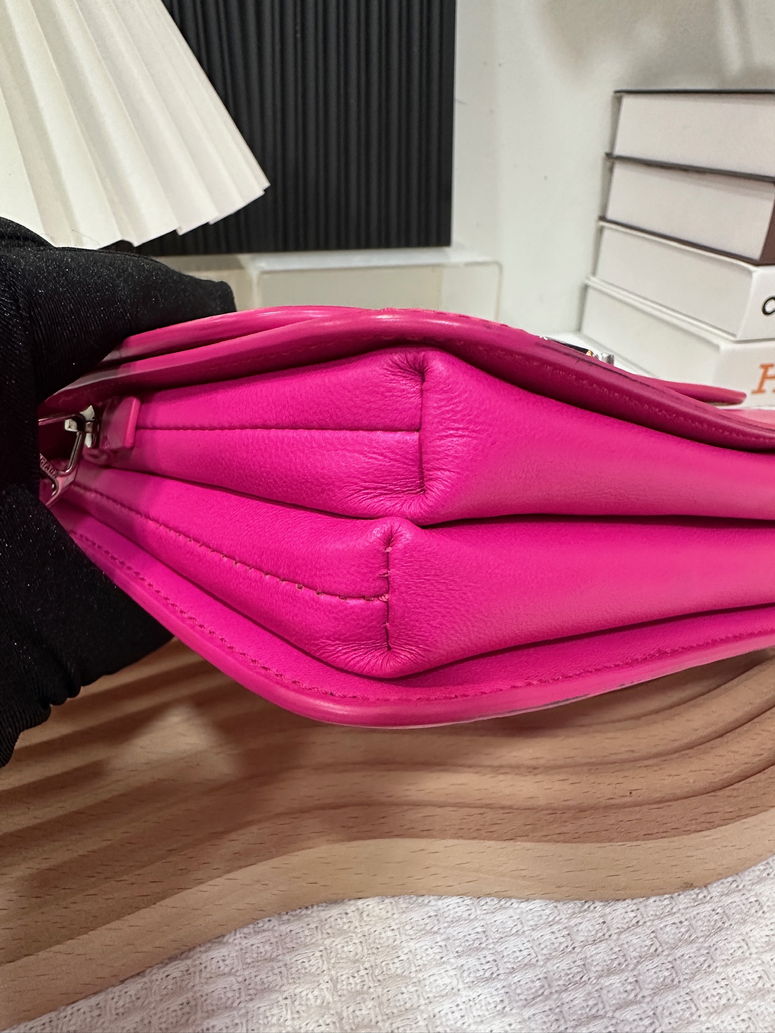 Balenciaga B Logo Bag 95 New - Image 7