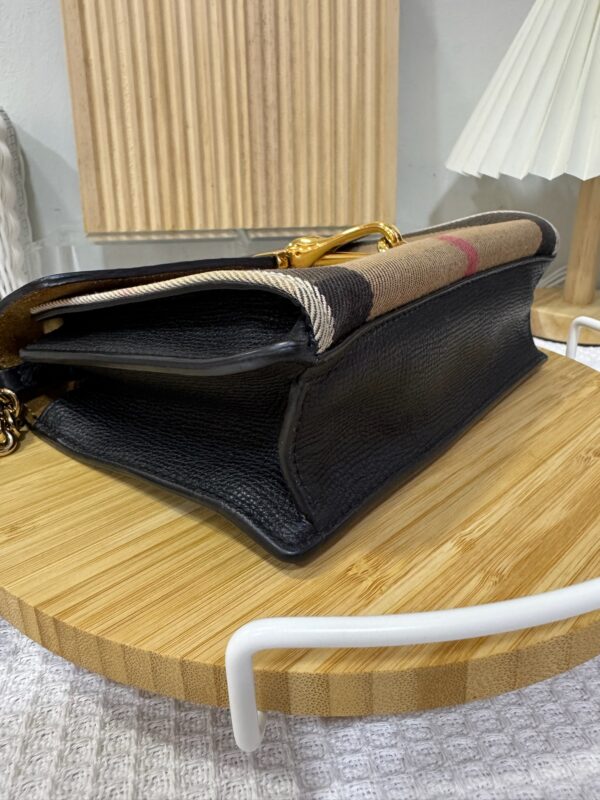 Burberry Metis Slingbag 95 New - Image 7