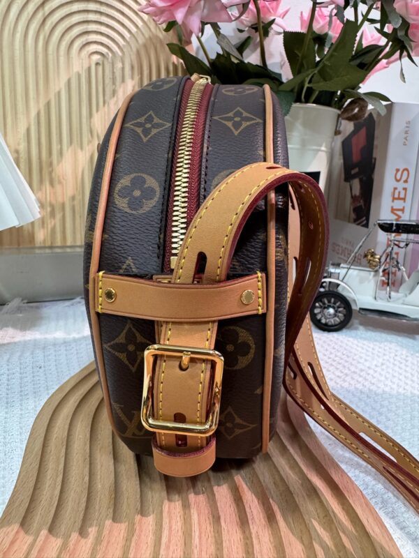LV Boite Chapeau Souple MM 95 New - Image 4