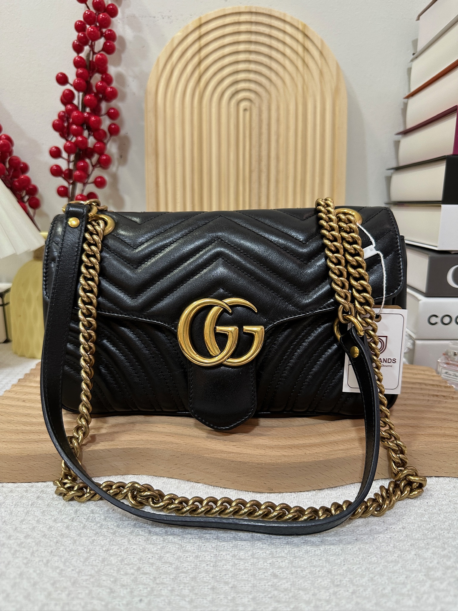 Gucci Marmont Small Shoulder Bag 95 New