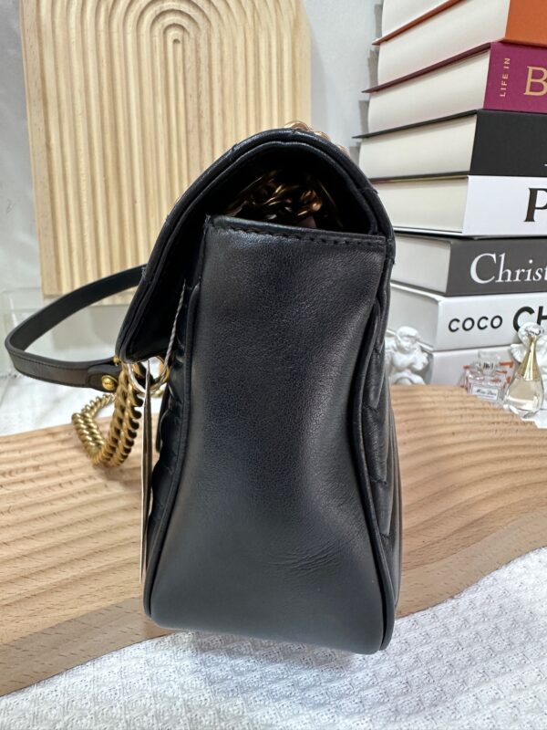 Gucci Marmont Small Shoulder Bag 95 New - Image 4