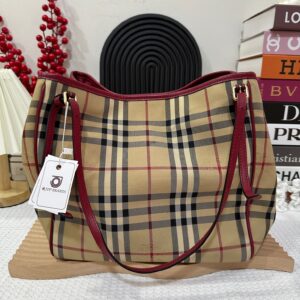 Burberry Haymarket Canterbury Tote 90 New