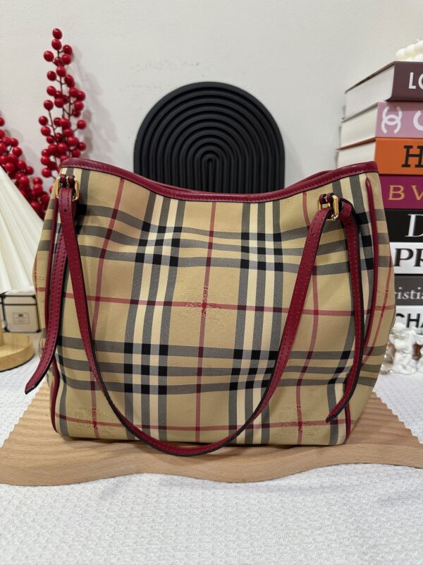 Burberry Haymarket Canterbury Tote 90 New - Image 3
