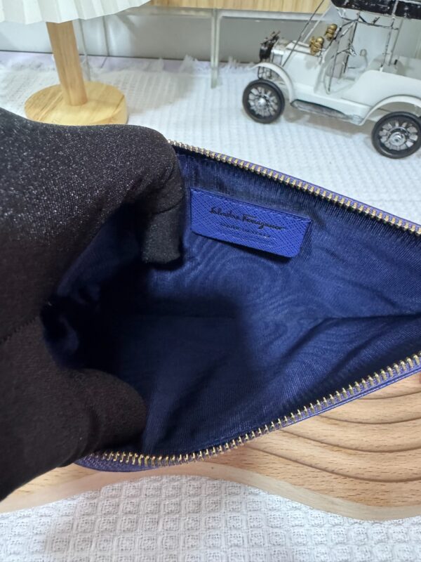 Ferragamo Logo Wrislet 92 New - Image 9