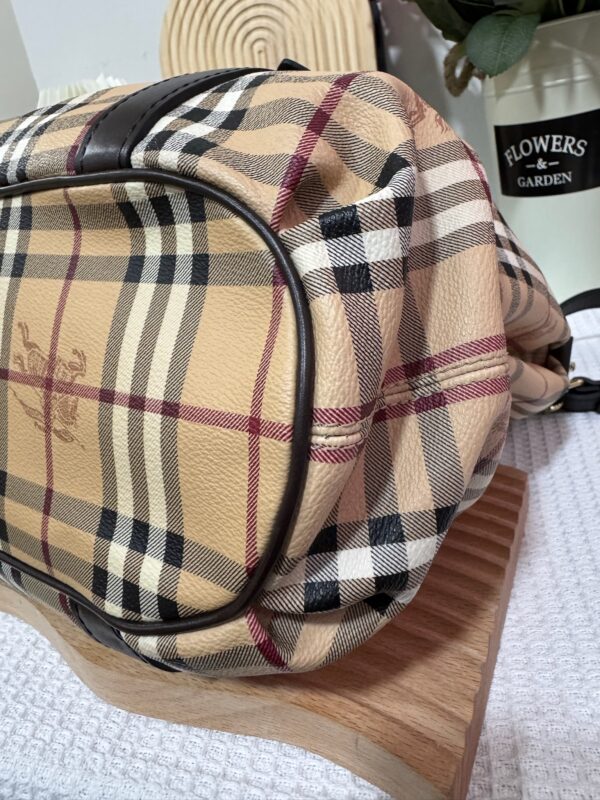 Burberry Haymarket Check Tote 93 New - Image 8
