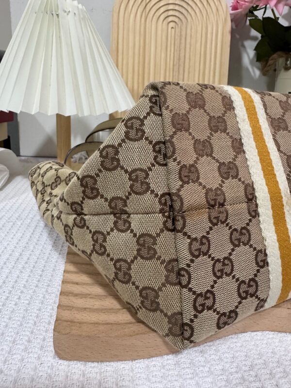 Gucci Classic Tote Bag 90 New - Image 7