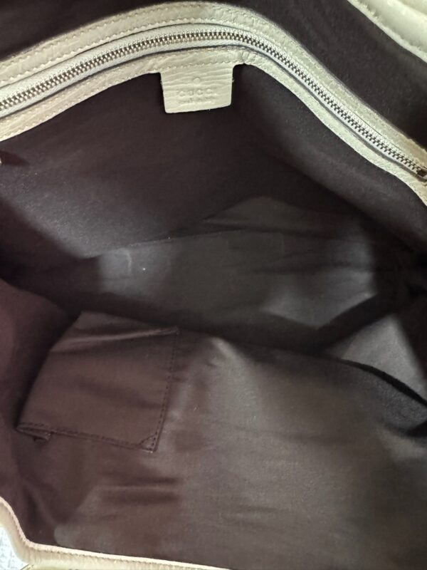 Gucci Classic Tote Bag 90 New - Image 9