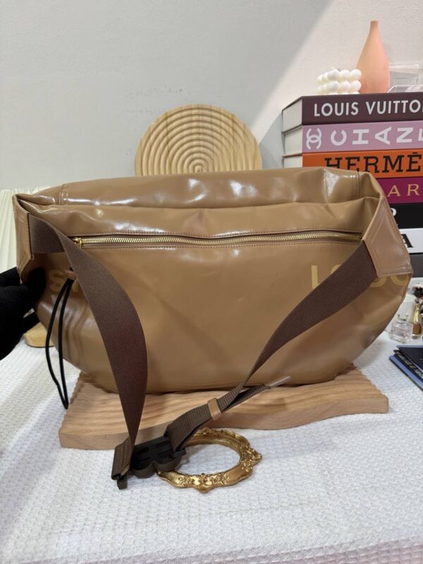 Burberry Large Bumbag 95 New - Image 3