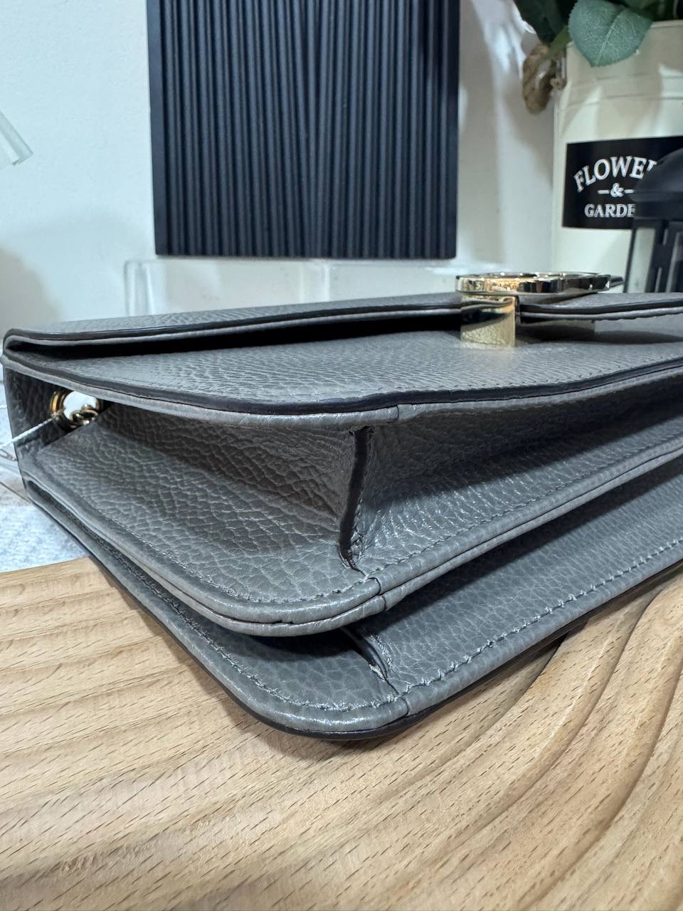 Gucci Interlocking Chain Bag Grey 95 New - Image 7