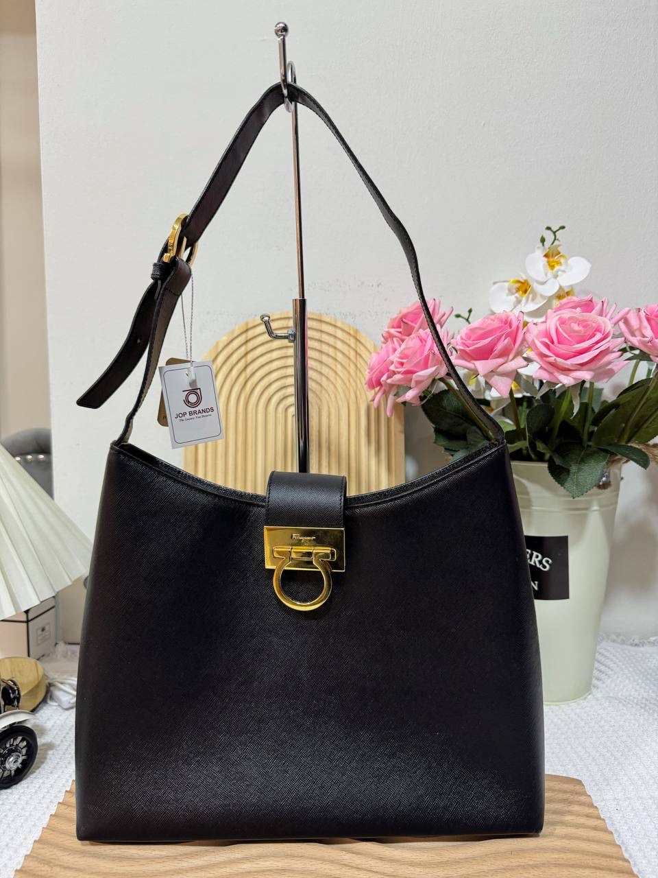 Ferragamo Gancini Shoulder Bag 90 New