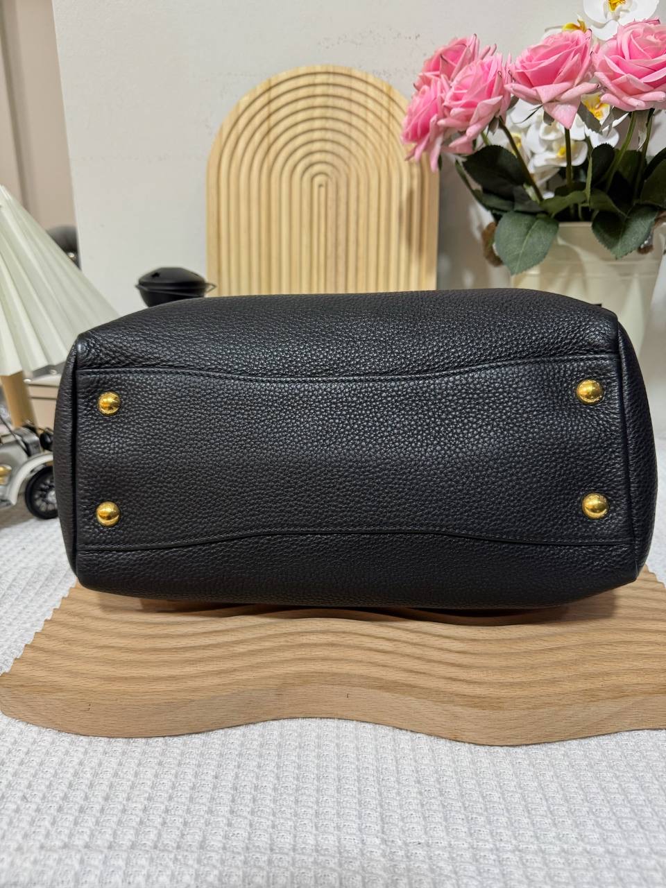 Prada Vitello Phenix Leather Tote 90 New - Image 6