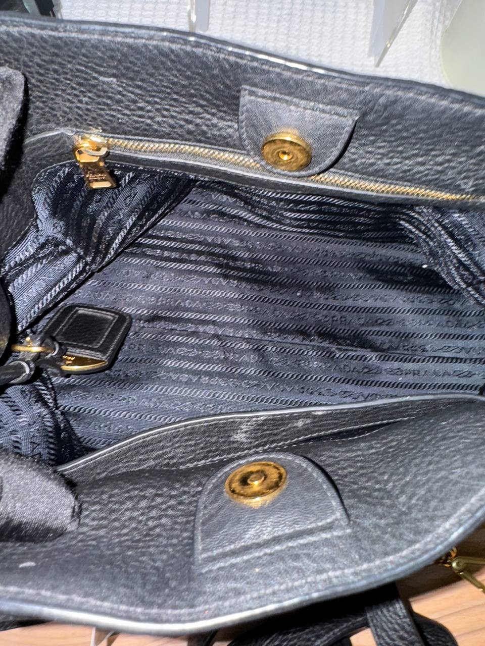 Prada Vitello Phenix Leather Tote 90 New - Image 9