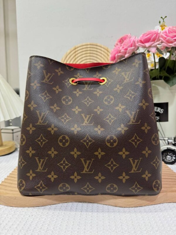 LV Neo Noe MM Red 95 New - Image 3