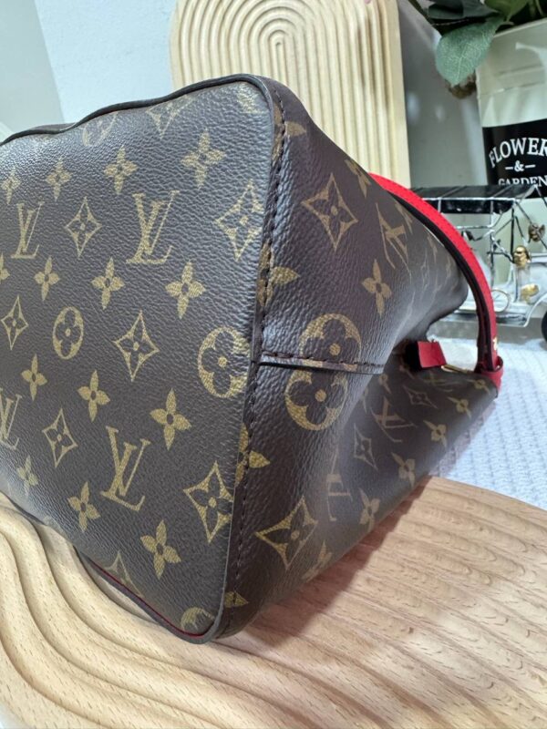 LV Neo Noe MM Red 95 New - Image 8
