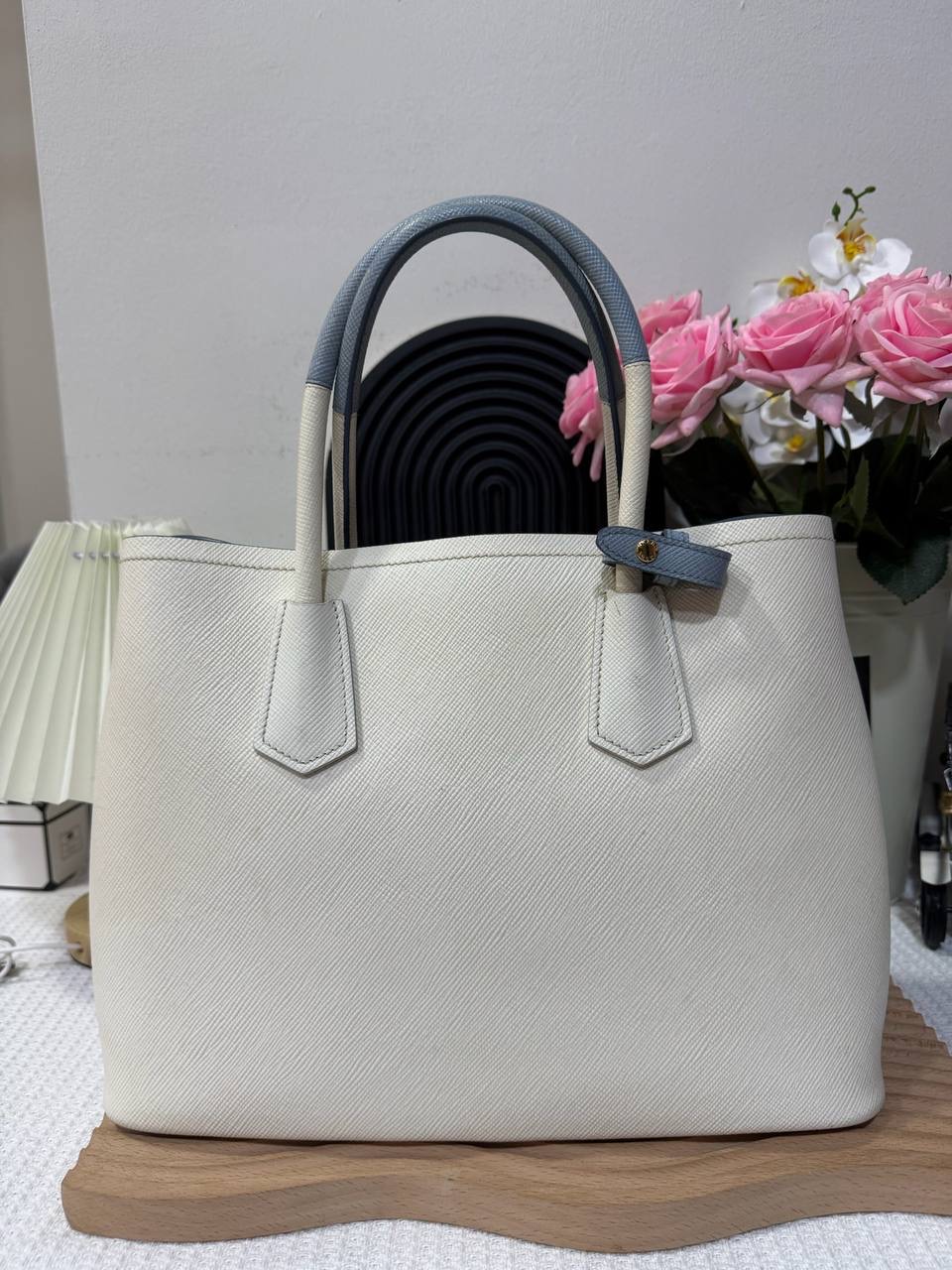 Prada Cuir Double Totebag 90 New - Image 3