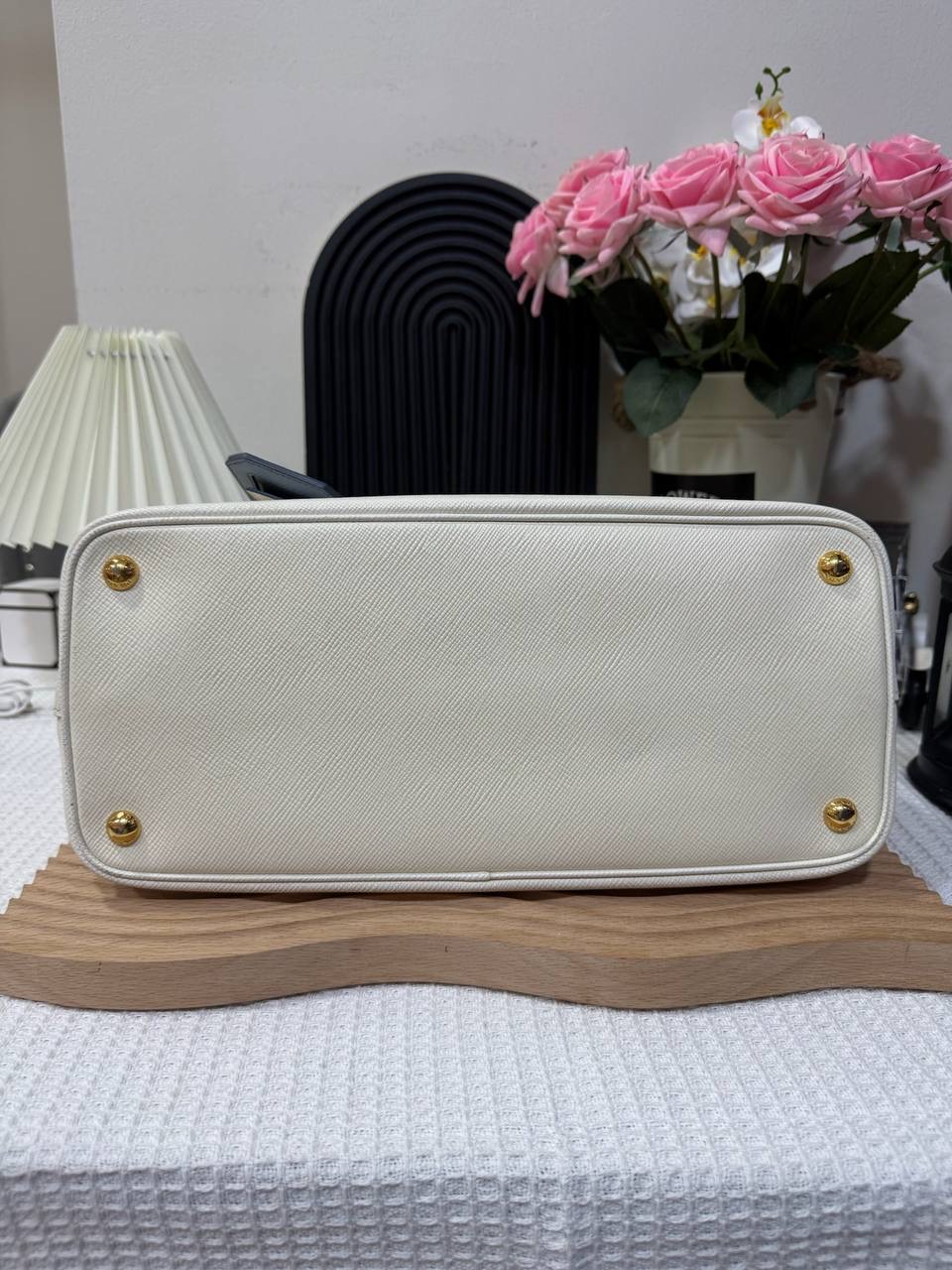Prada Cuir Double Totebag 90 New - Image 6