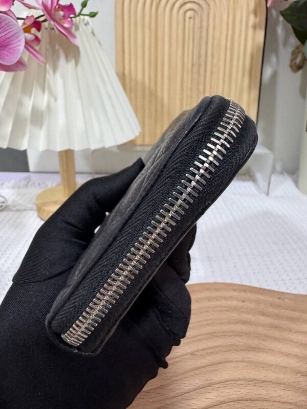 Chanel Diamond Gusset Zip Long Wallet 93 New - Image 4