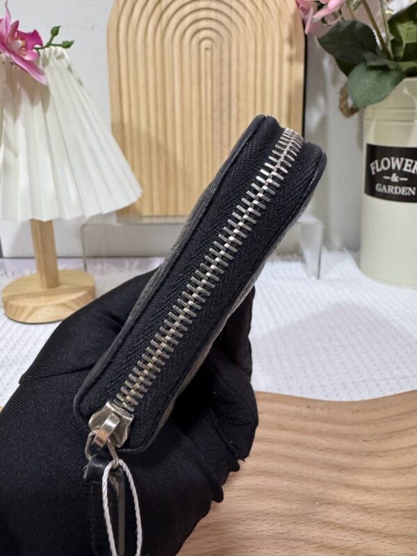 Chanel Diamond Gusset Zip Long Wallet 93 New - Image 5
