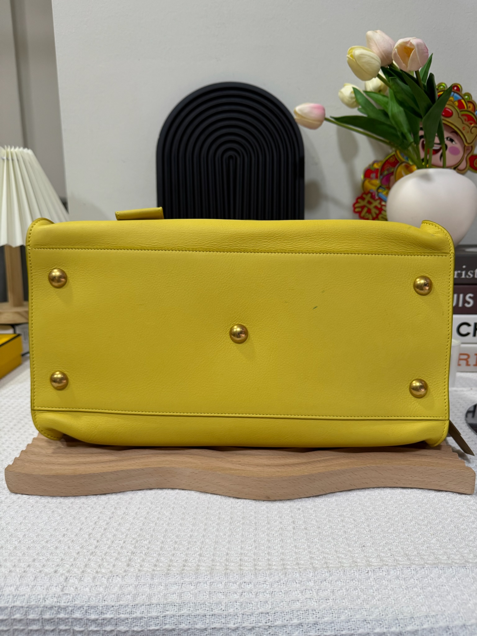 YSL Chyc Cabas Y bag Yellow 90 New - Image 6