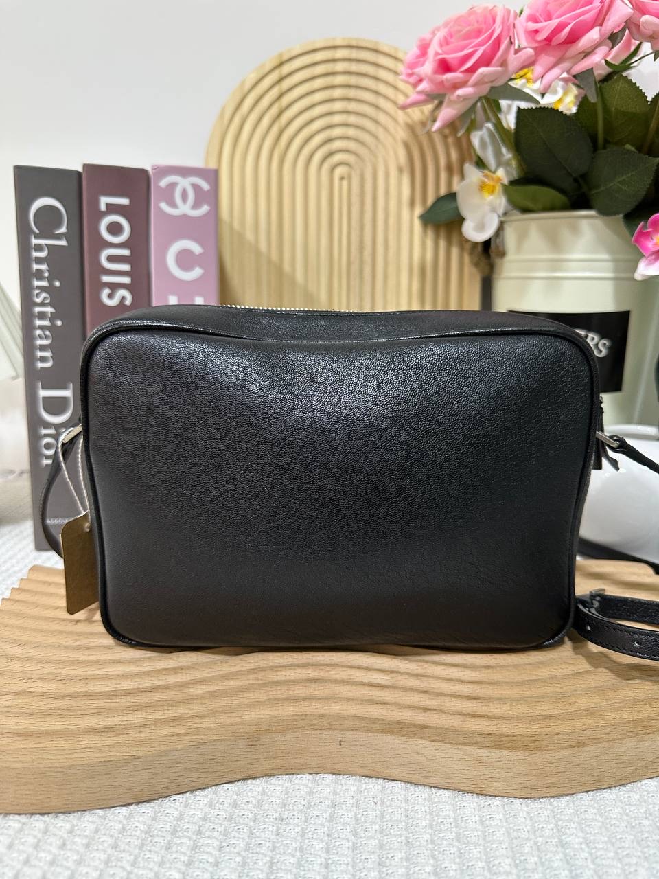 YSL Lou Lou Camera Bag 95 New - Image 3