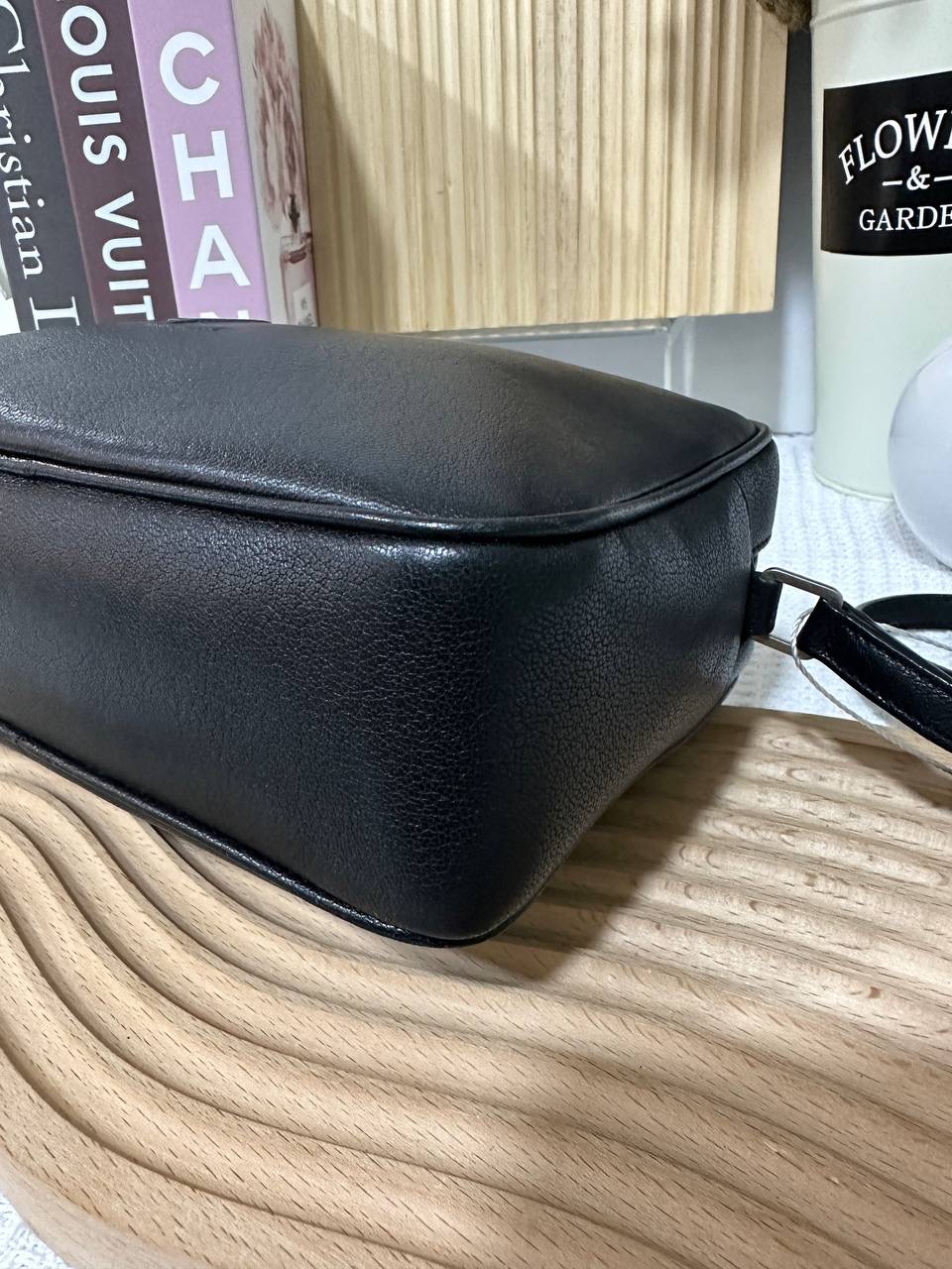 YSL Lou Lou Camera Bag 95 New - Image 8