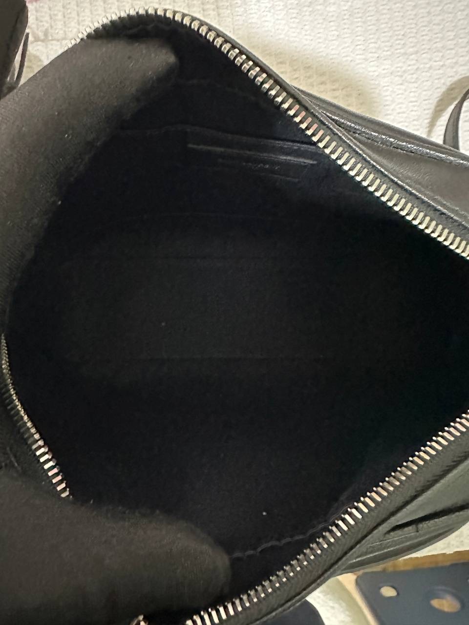 YSL Lou Lou Camera Bag 95 New - Image 9