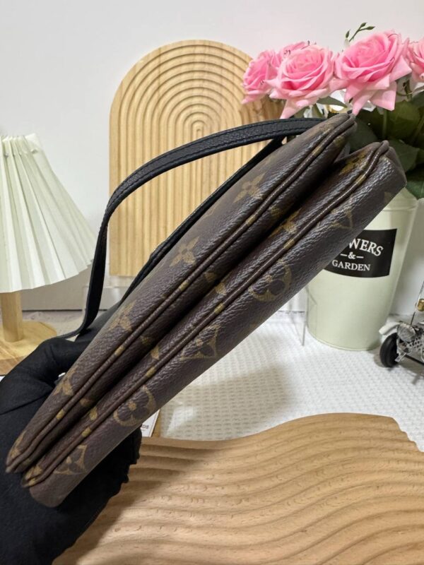 LV Empreinte Twice Bag 95 New - Image 6