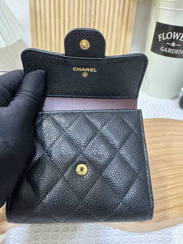 Chanel Classic Trifold Small Wallet 95 New - Image 9