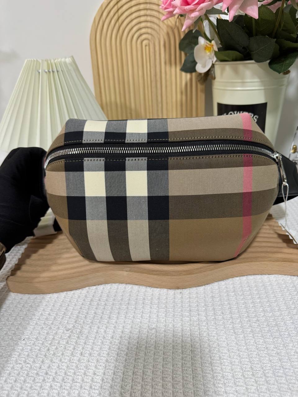 Burberry Classic Bumbag 100 New