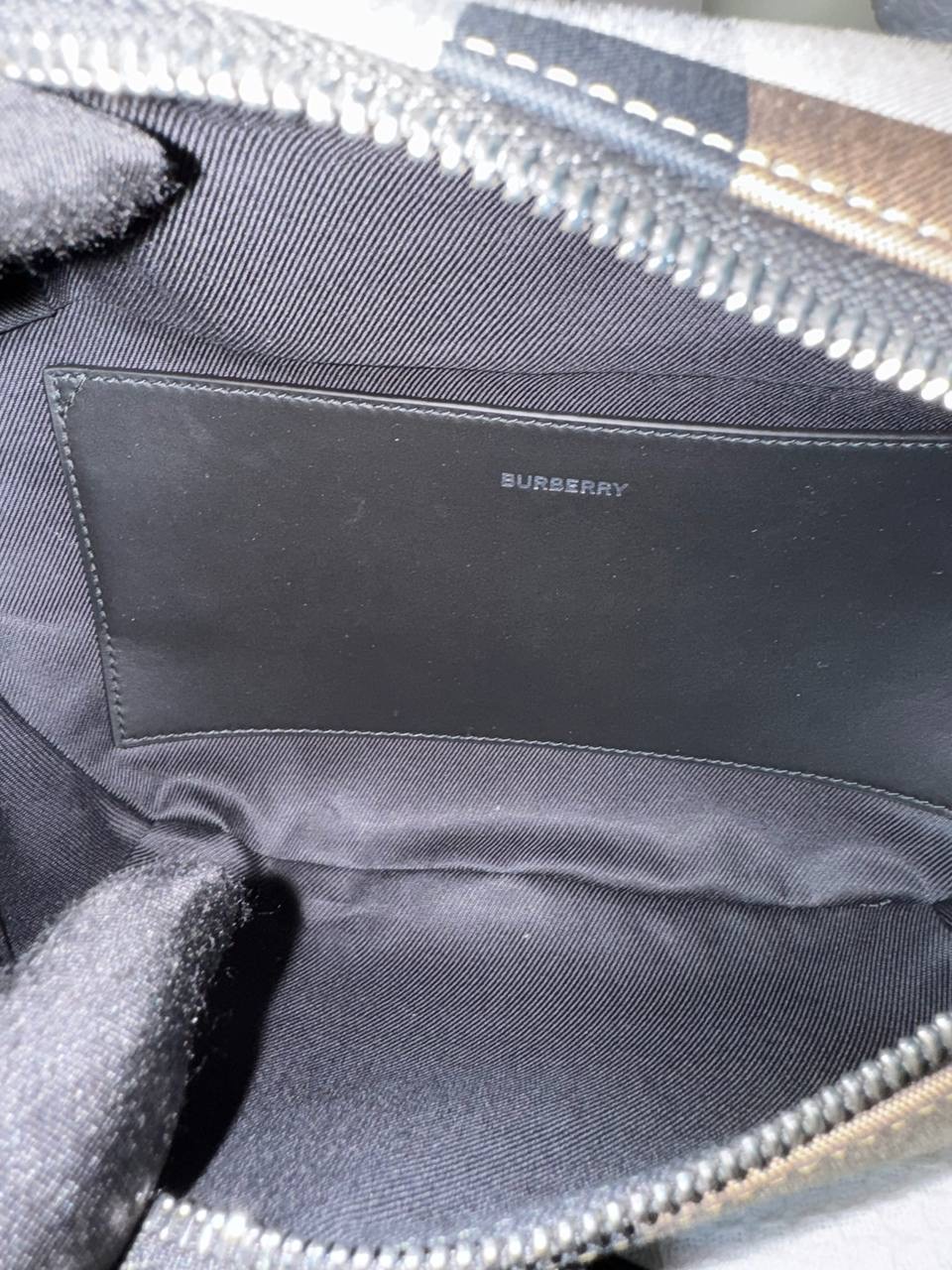 Burberry Classic Bumbag 100 New - Image 7