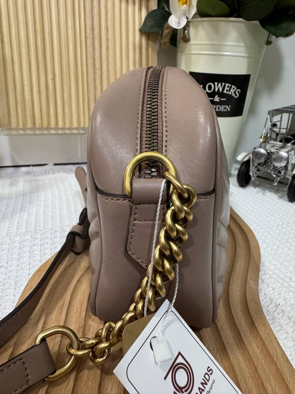 Gucci Marmont Camera Bag 95 New - Image 4
