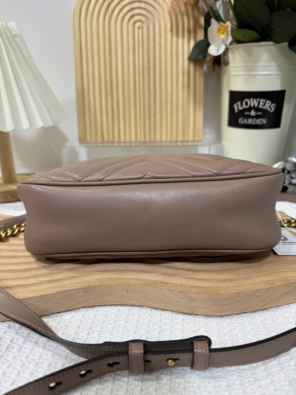 Gucci Marmont Camera Bag 95 New - Image 6