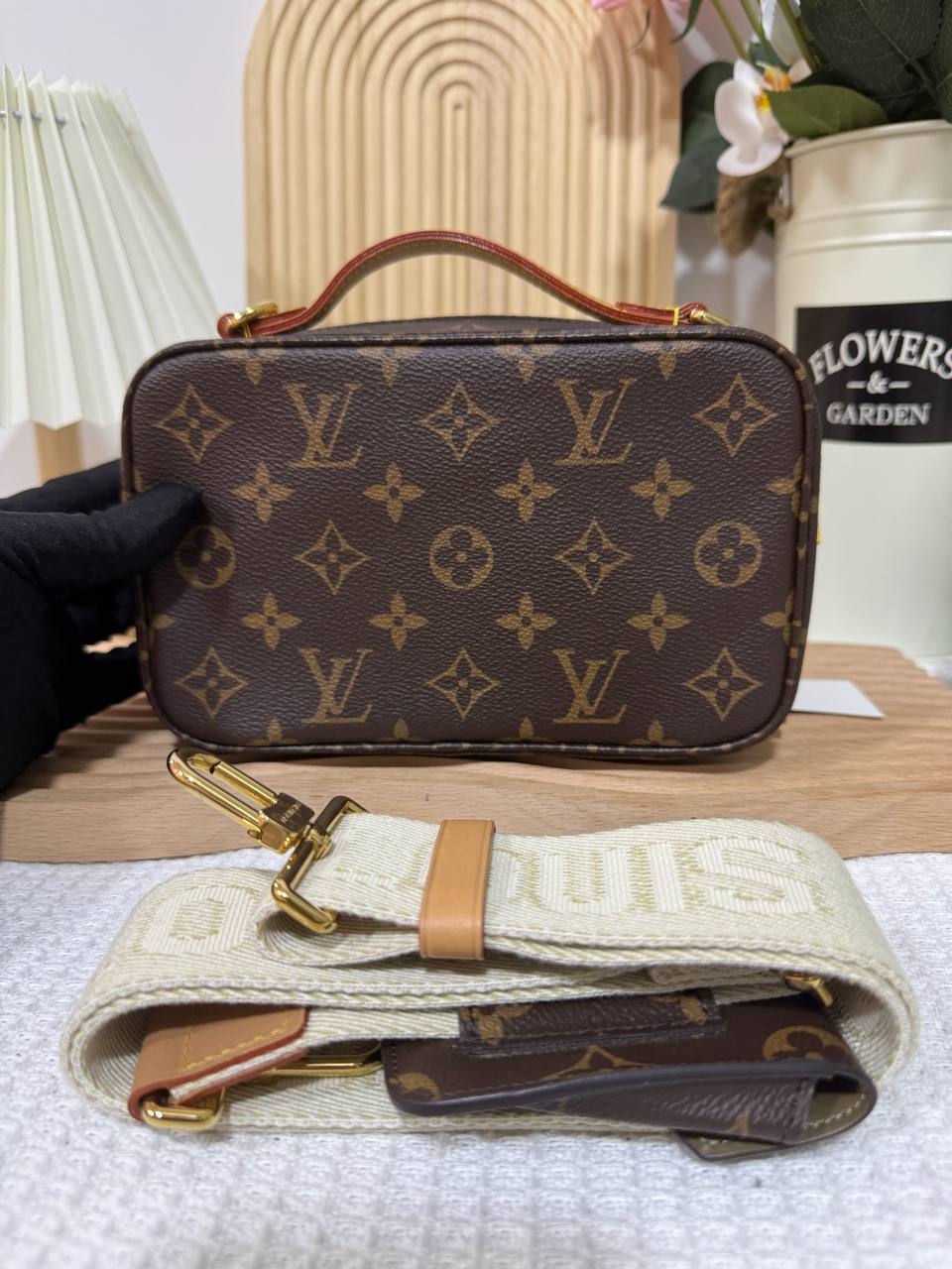 LV Monogram Utility Crossbody 95 New - Image 3