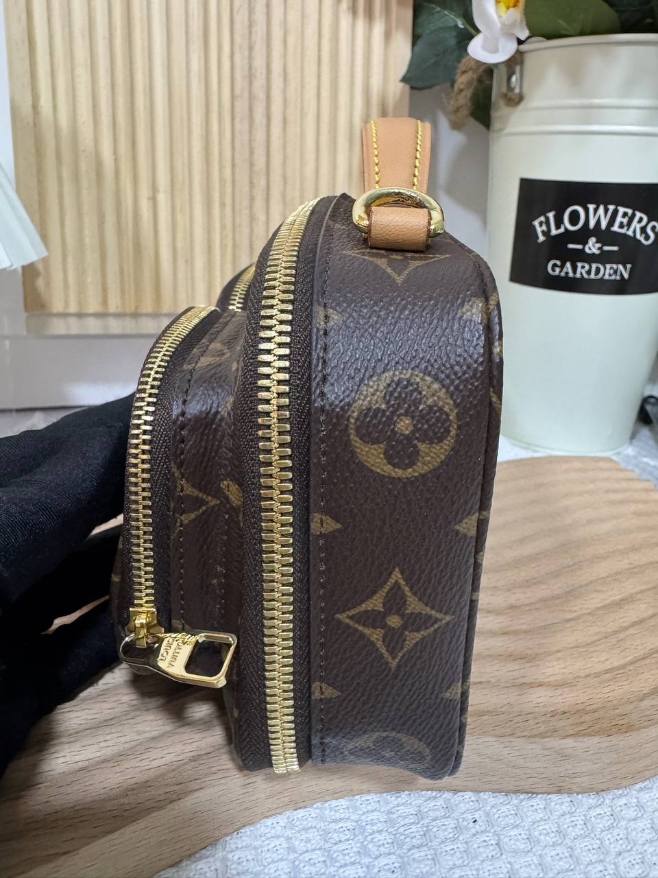 LV Monogram Utility Crossbody 95 New - Image 4