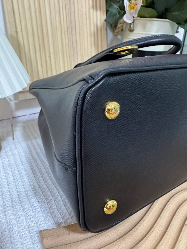 Prada Saffiano Lux Convertable Tote 95 New - Image 7