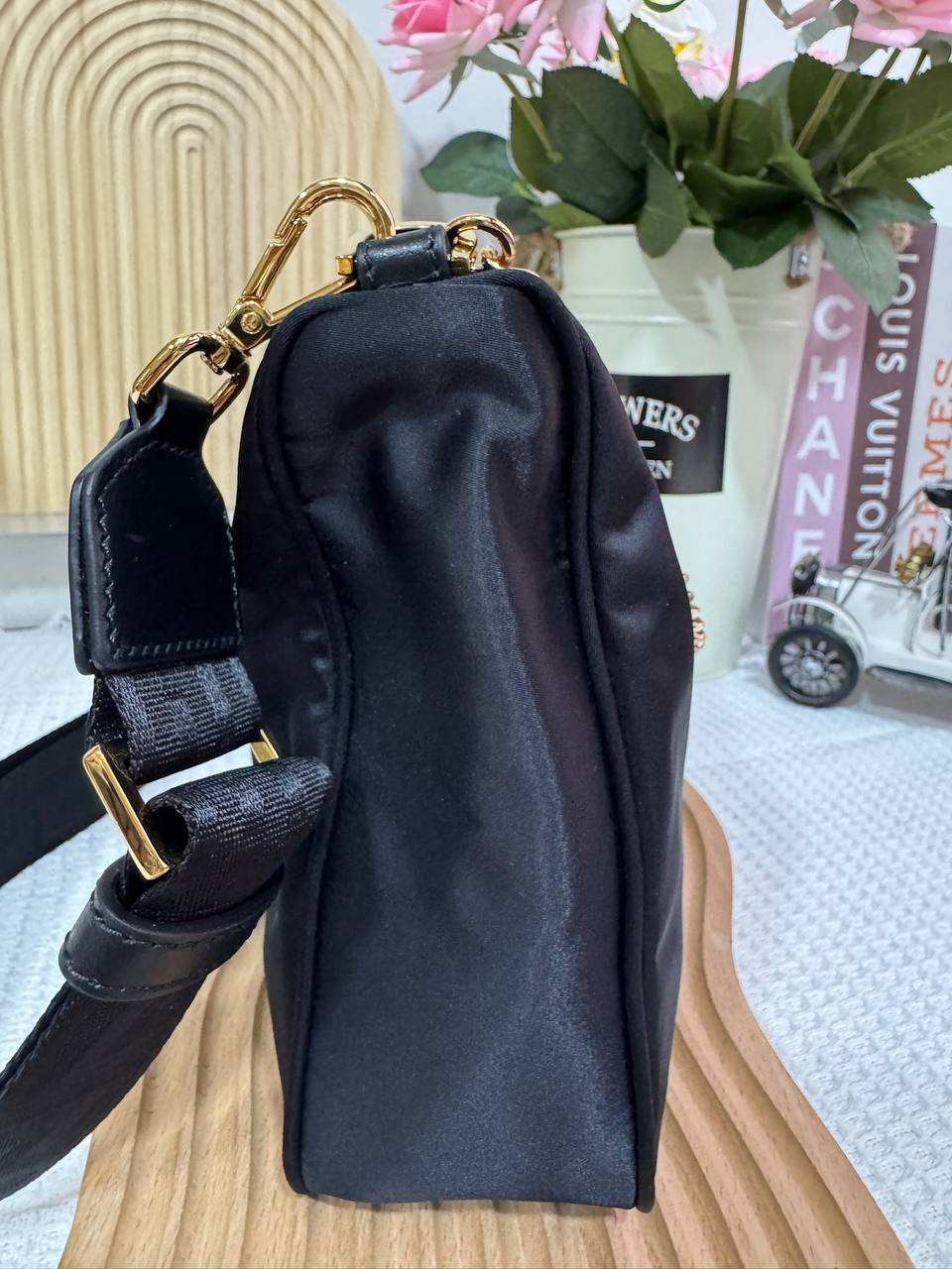 Versace Casual Nylon 2 ways bag with small pouch 100 New - Image 4